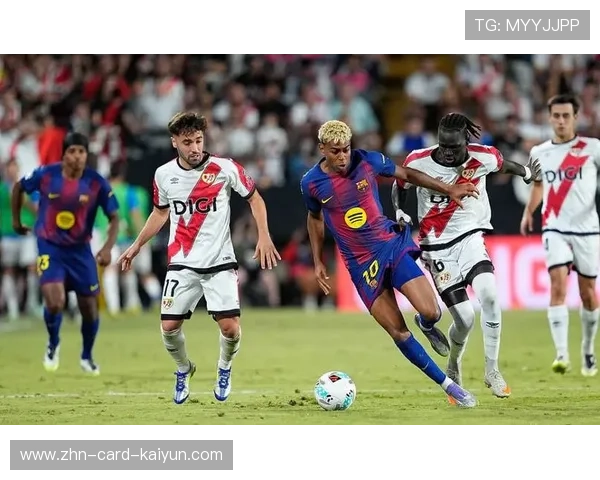 西甲巴萨角球战术收效，高点制胜